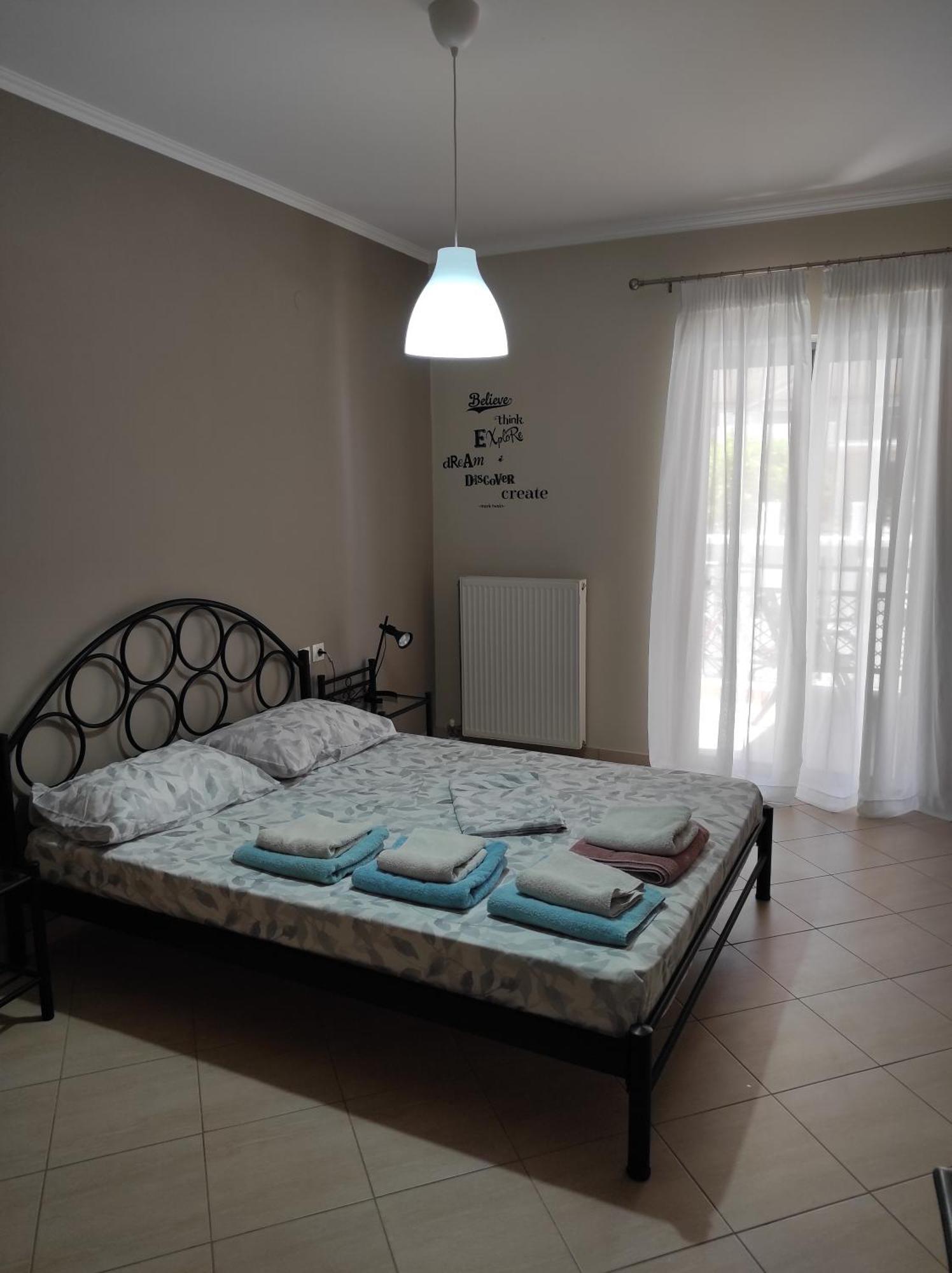 Moiras Apartments Lefkada City Room photo